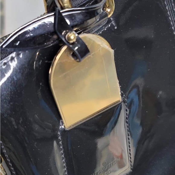 Louis Vuitton Handbag - Picture 10 of 13